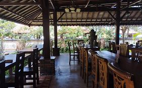 Kartika Dahayu Private Pool Villas